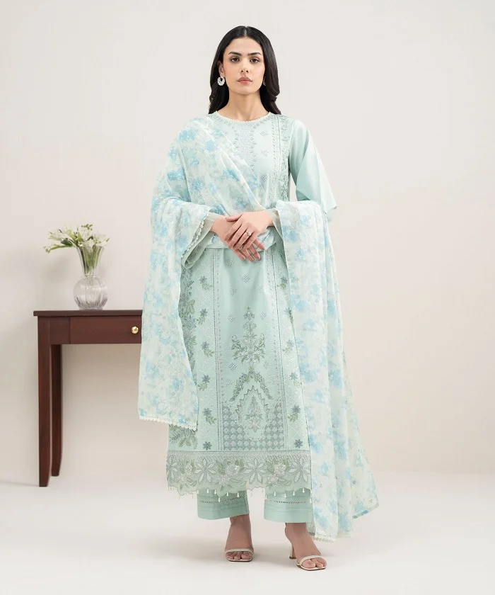 Sapphire Sale 70% off unstitched