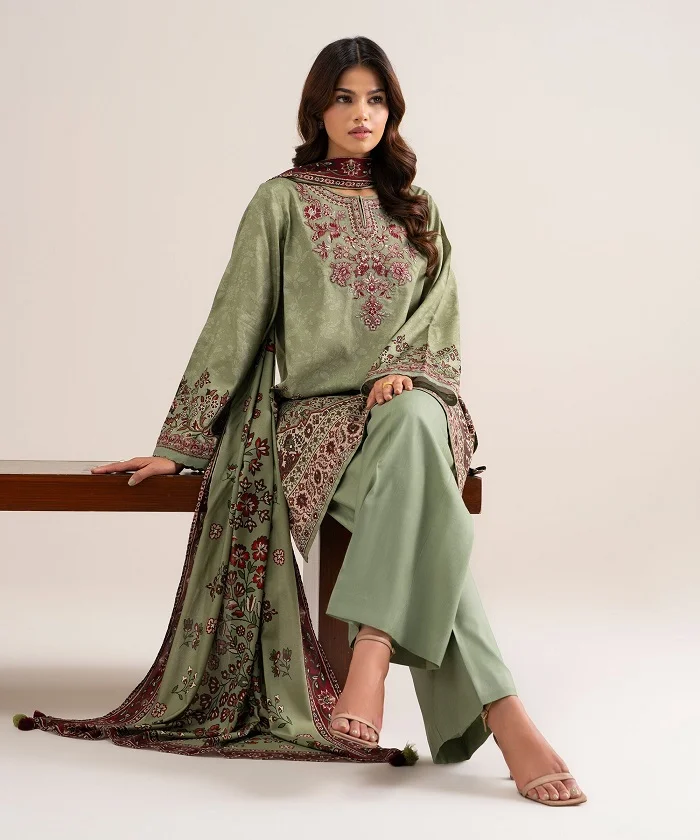 sapphire sale on khaddar suits